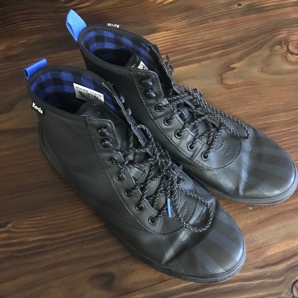 Keds high top size 9.5 rain boot sneaker